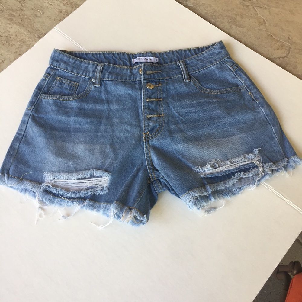 Distress Denim Shorts Women’s Size M - Picture 2 of 5